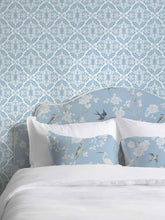 Load image into Gallery viewer, Blue Filigree Clay Coated Wallpaper