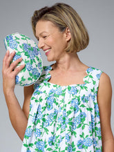 Load image into Gallery viewer, Hydrangea Medium Cosmetic Pouch