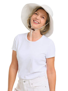 White Pleated Sun-Travel Hat