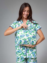 Load image into Gallery viewer, Hydrangea Large Hanging Cosmetic Bag
