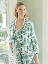Load image into Gallery viewer, Hydrangea Fleece Lined Classic Robe

