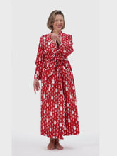 Load and play video in Gallery viewer, Santa Print Classic Robe
