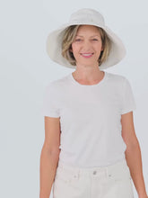 Load and play video in Gallery viewer, White Pleated Sun-Travel Hat
