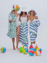 Load and play video in Gallery viewer, Beige Pleated Sun-Travel Hat

