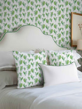 Load image into Gallery viewer, Green Lily-of-the-Valley Clay Coated Wallpaper
