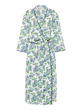 Load image into Gallery viewer, Hydrangea Suvin Classic Robe with Scalloping
