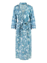 Load image into Gallery viewer, Wedgewood Blue Gardenia Classic Robe

